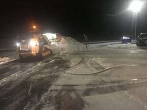 24/7 winter maintenance plowing service at night